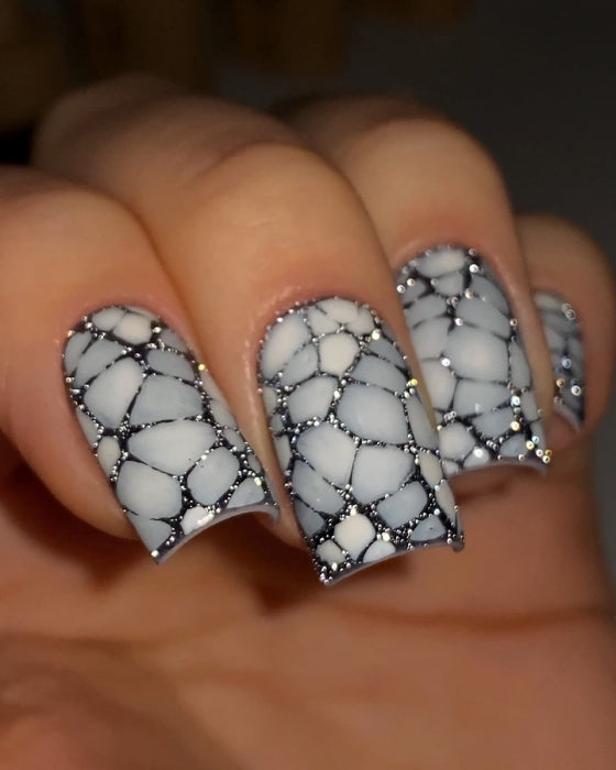 DARK BLOOMING BASE, 6 ML