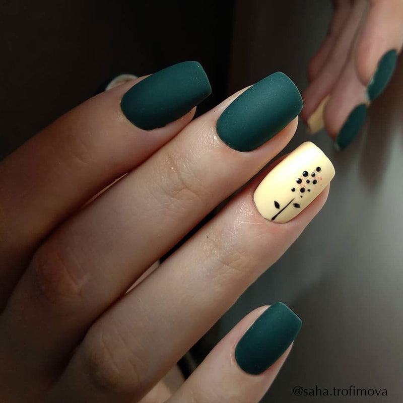 KOMILFO GEL POLISH DELUXE SERIES D217 (DARK TURQUOISE GREEN, ENAMEL), 8 ML