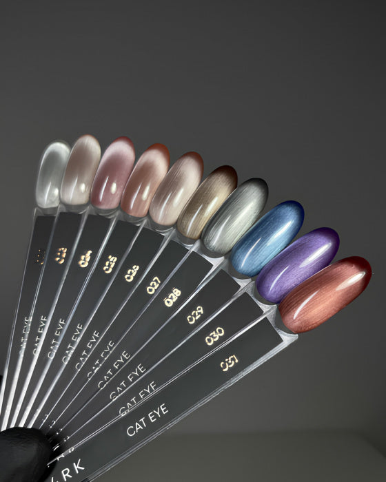 Dark gel polish Cat Eye 22, 10 ml